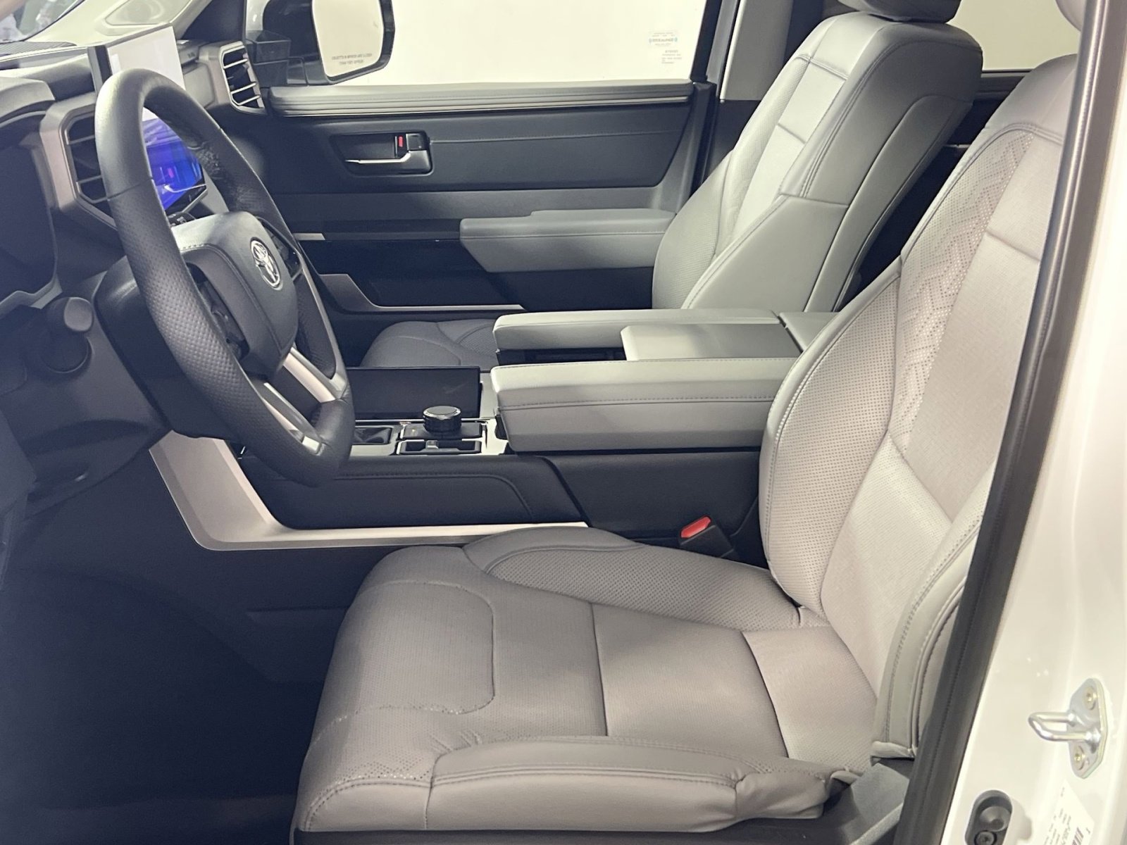 Used 2024 Toyota Sequoia Limited image 13