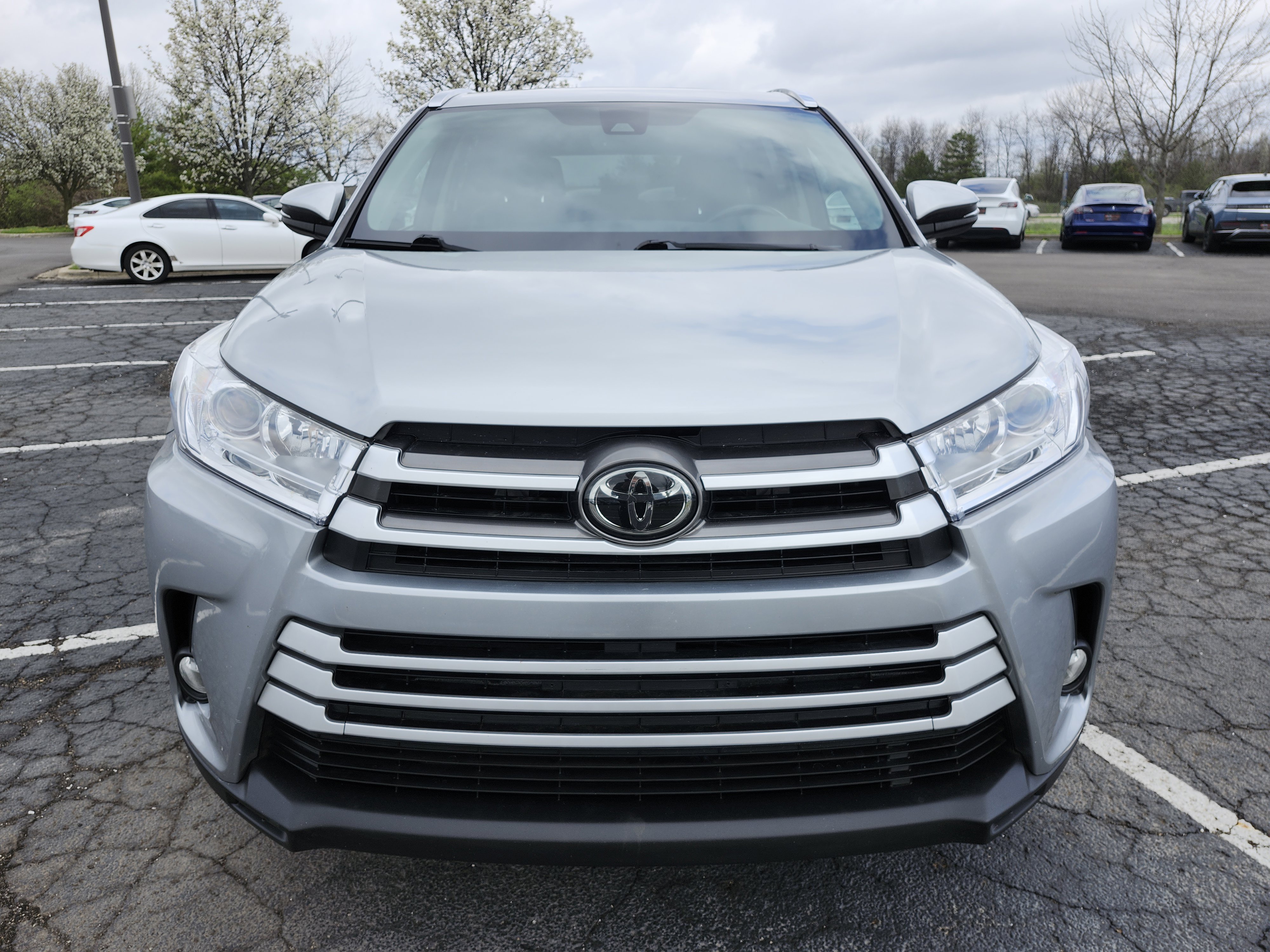 Used 2017 Toyota Highlander XLE image 13