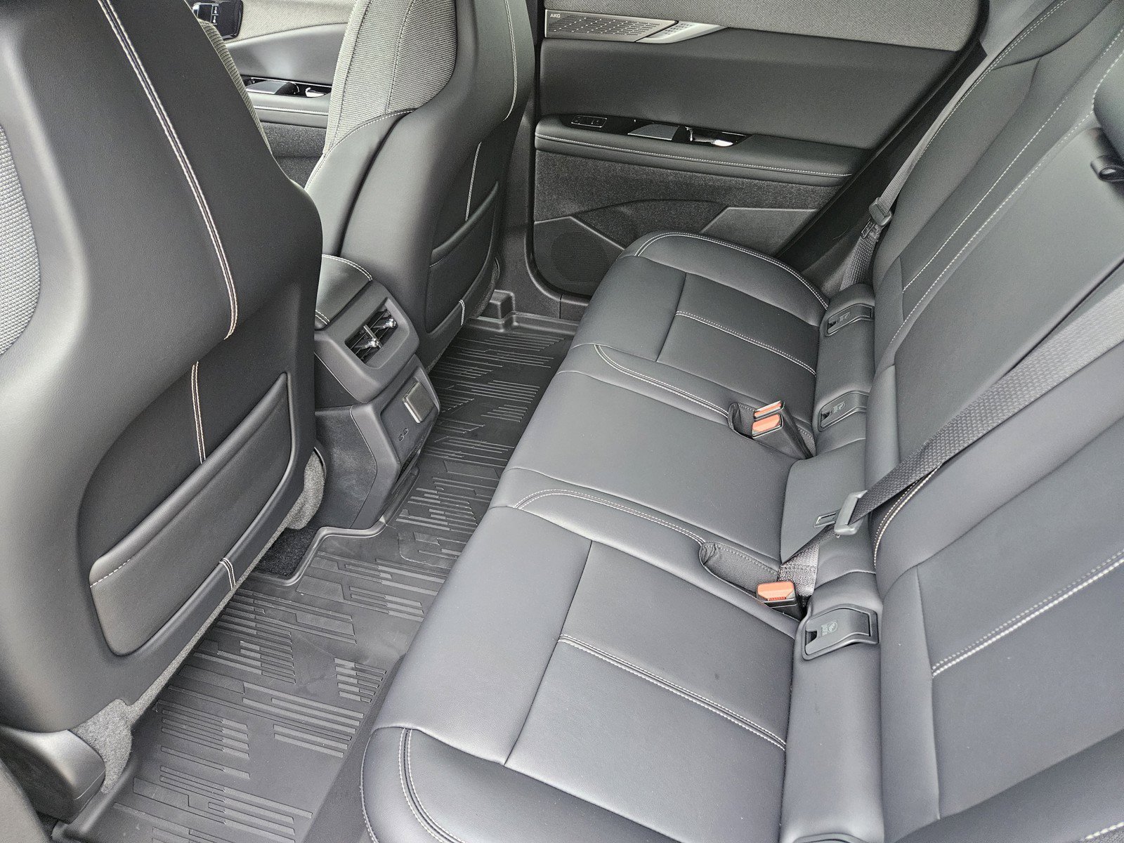 New 2026 Cadillac Optiq Luxury 1 RWD image 20