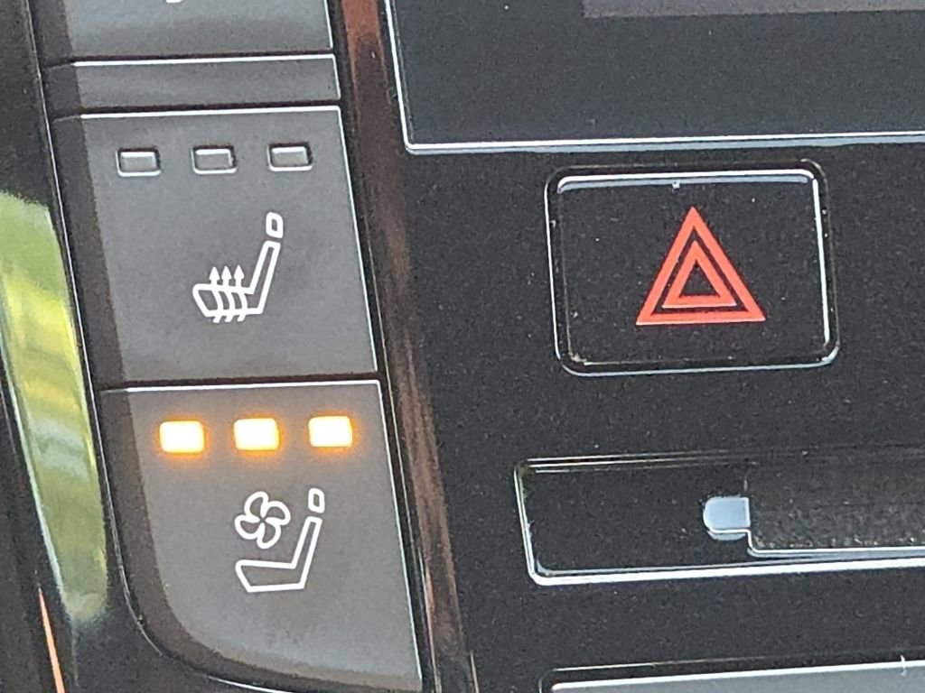 Used 2023 INFINITI QX55 Essential image 8