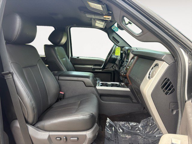 Used 2015 Ford F250 Lariat w/ Lariat Interior Package AWD/4WD image 8