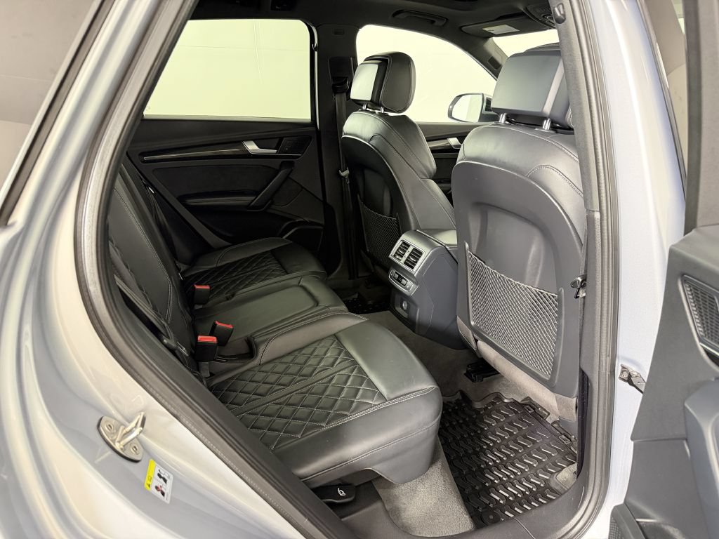 Used 2018 Audi SQ5 Premium Plus w/ Navigation Package AWD/4WD image 21