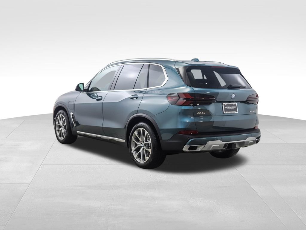 New 2026 BMW X5 xDrive50e w/ Premium Package image 3