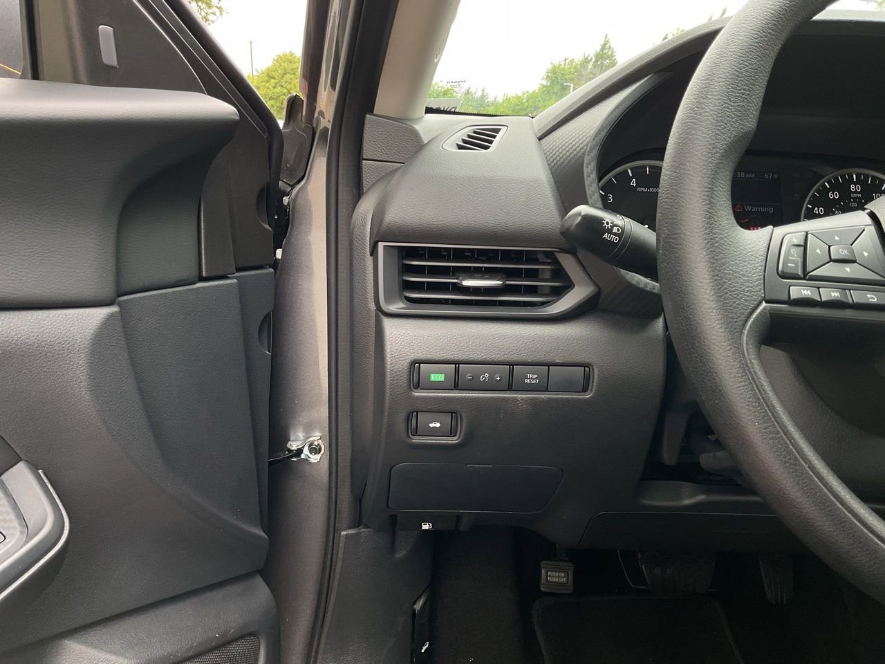 Used 2025 Nissan Sentra S image 24