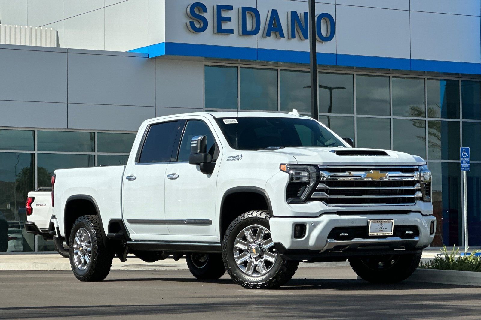 New 2026 Chevrolet Silverado 2500 High Country w/ High Country Premium Package AWD/4WD image 2