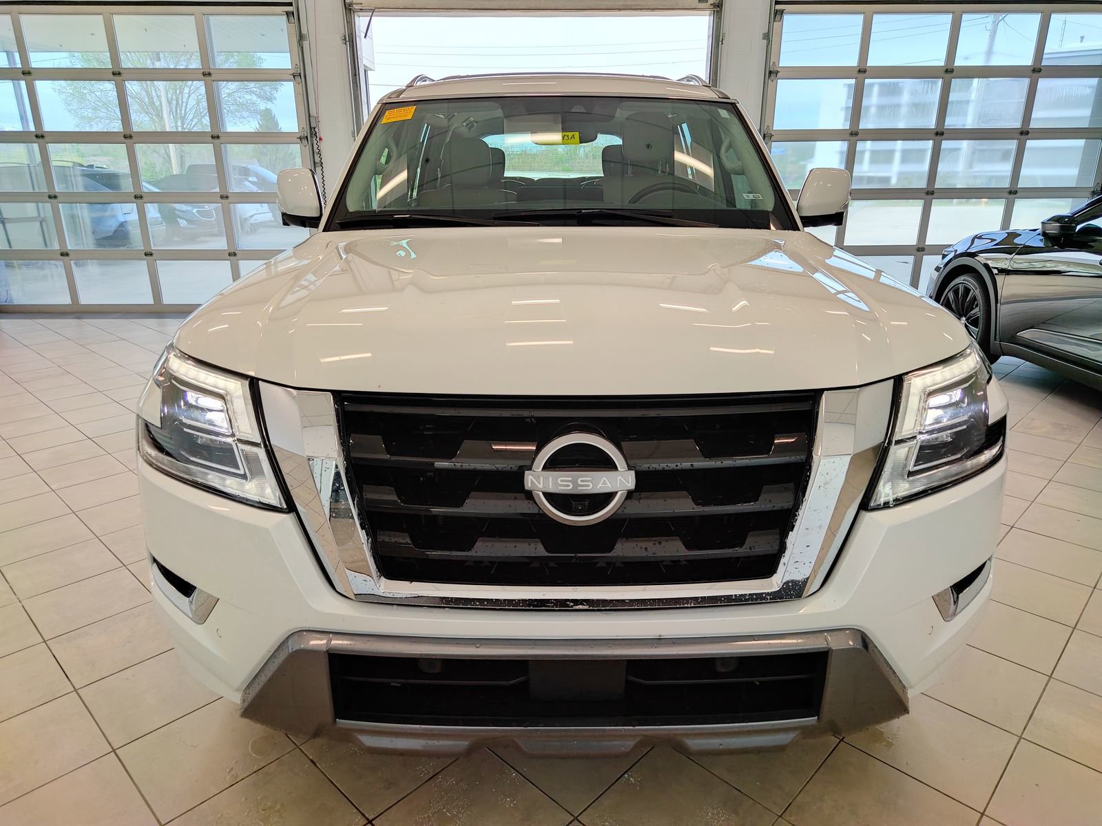 Used 2024 Nissan Armada SL w/ Captain's Chairs Package image 8