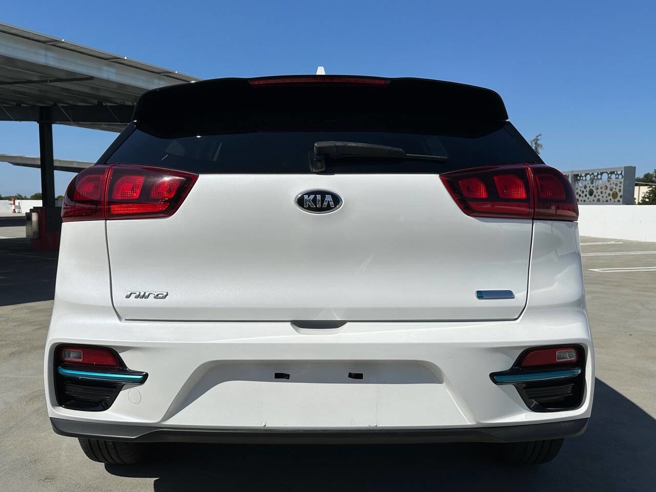 Used 2021 Kia Niro EX FWD image 10