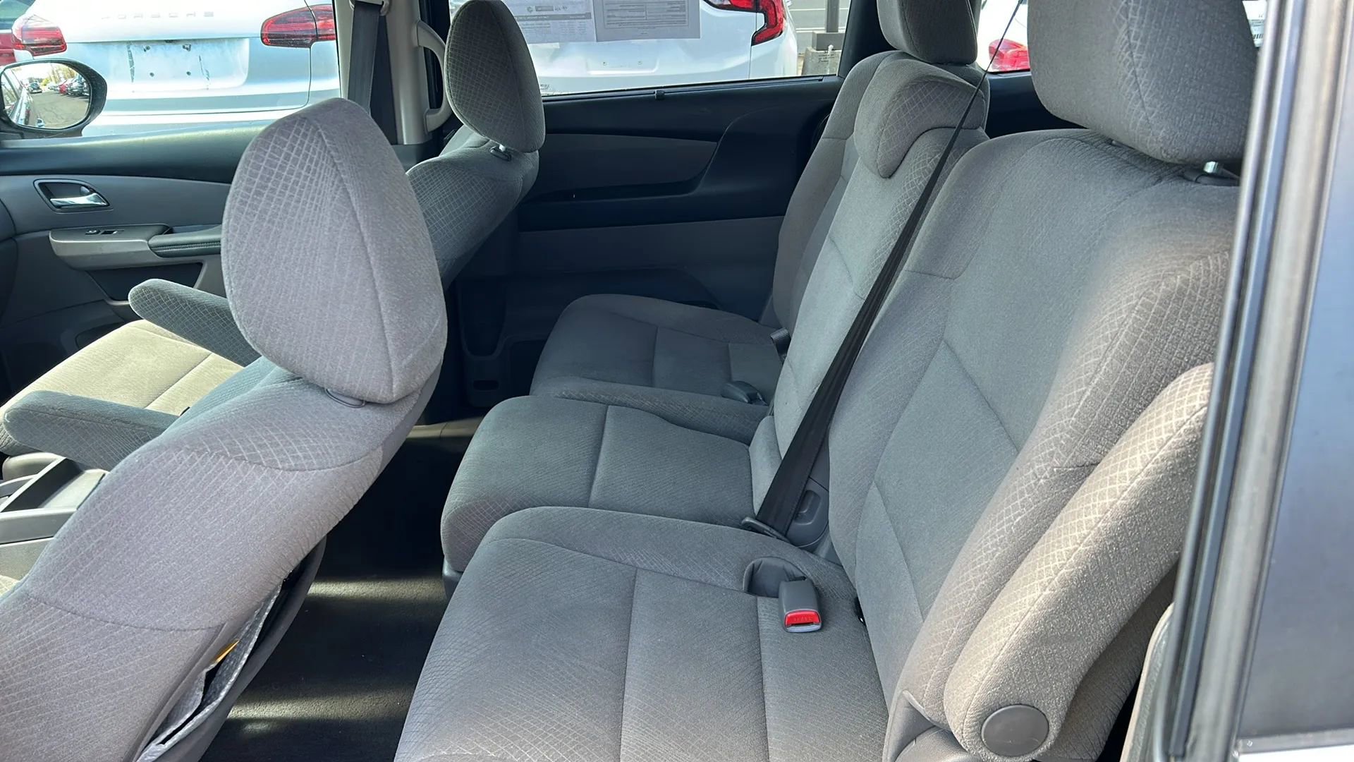 Used 2016 Honda Odyssey SE image 11