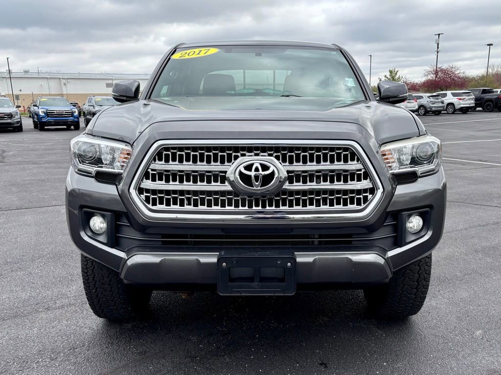 Used 2017 Toyota Tacoma TRD Off-Road w/ Tow Package (A/T) image 10