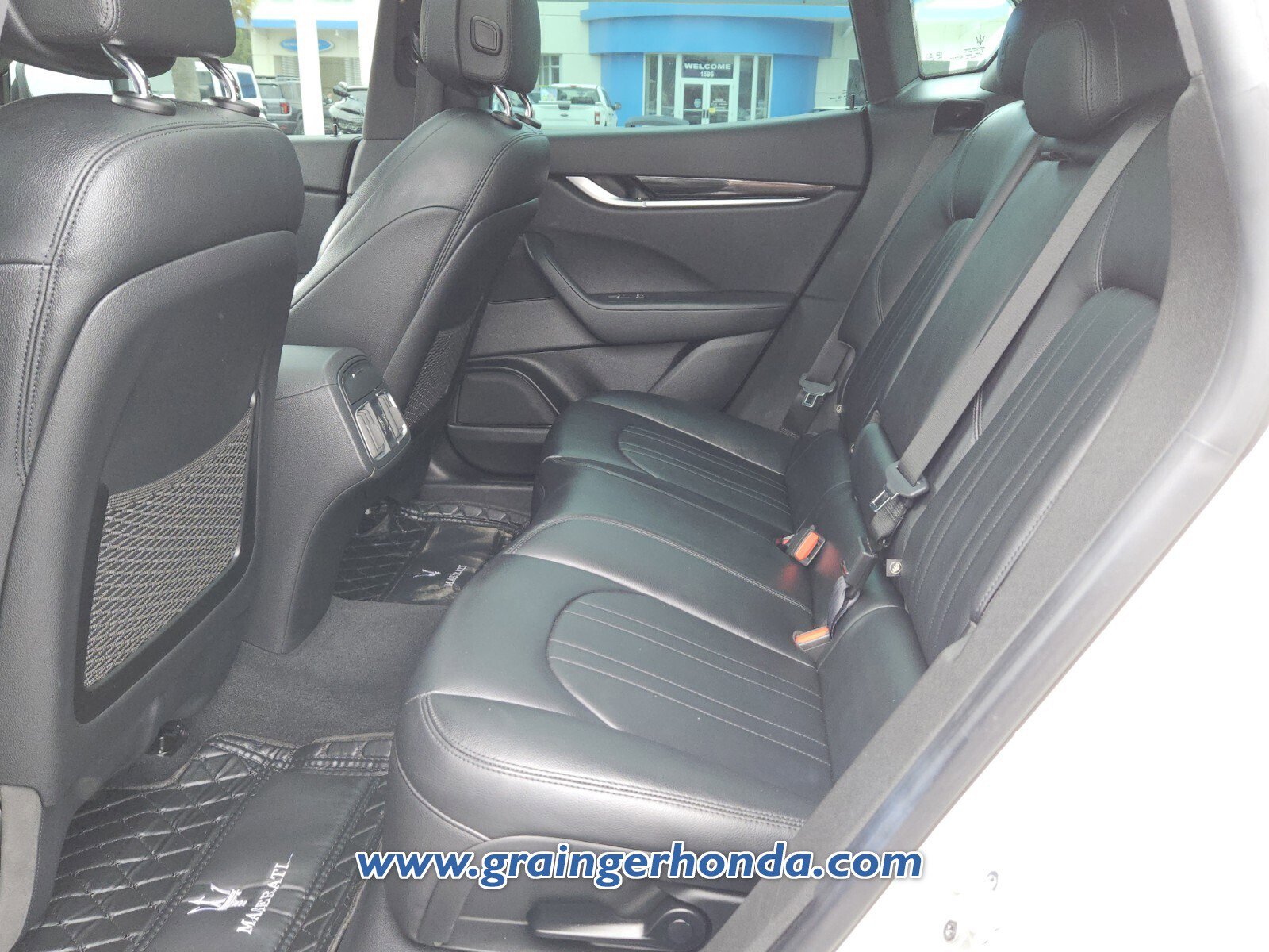Used 2020 Maserati Levante AWD/4WD image 11