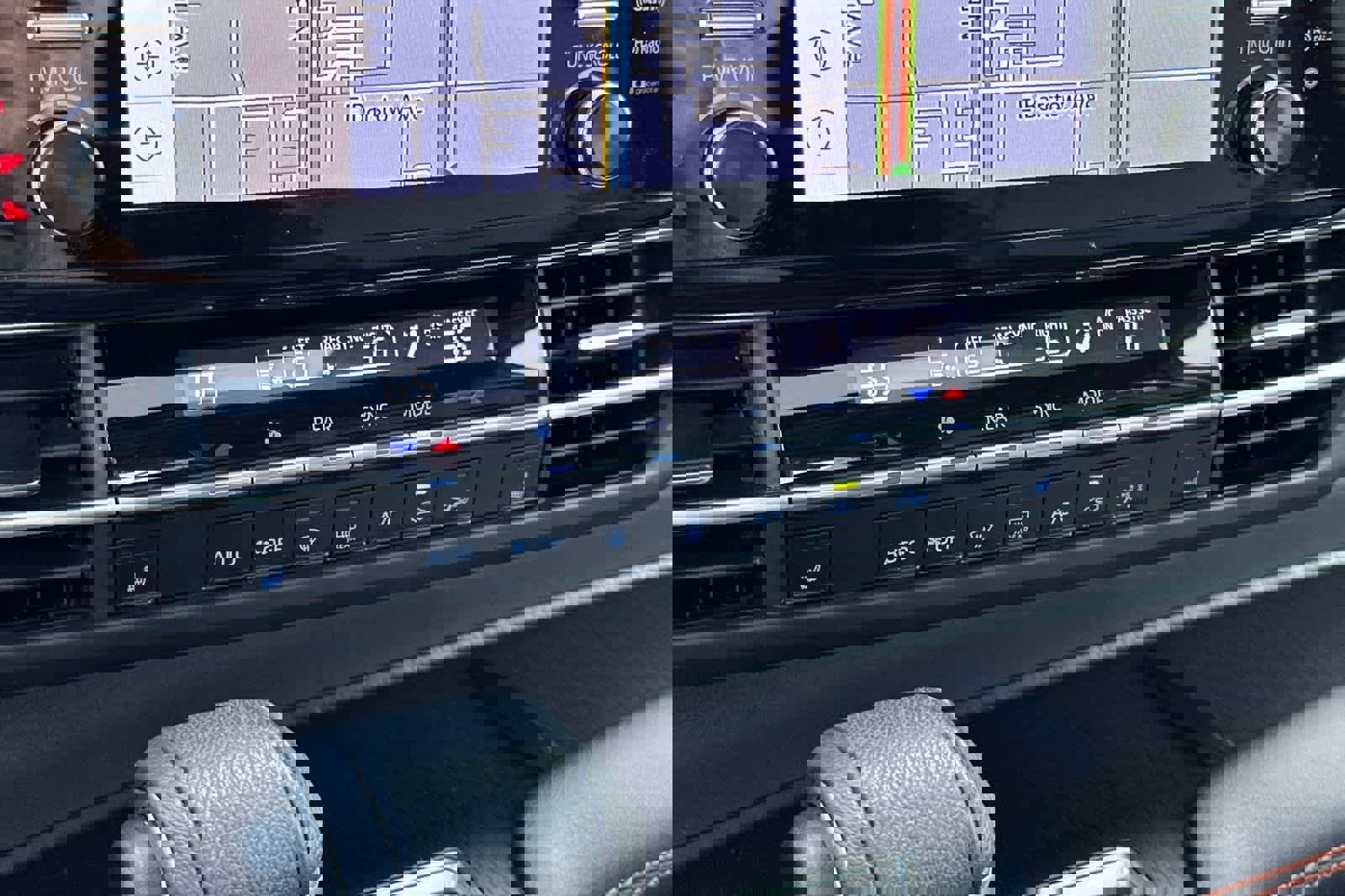 Used 2021 Toyota Sienna XSE image 23