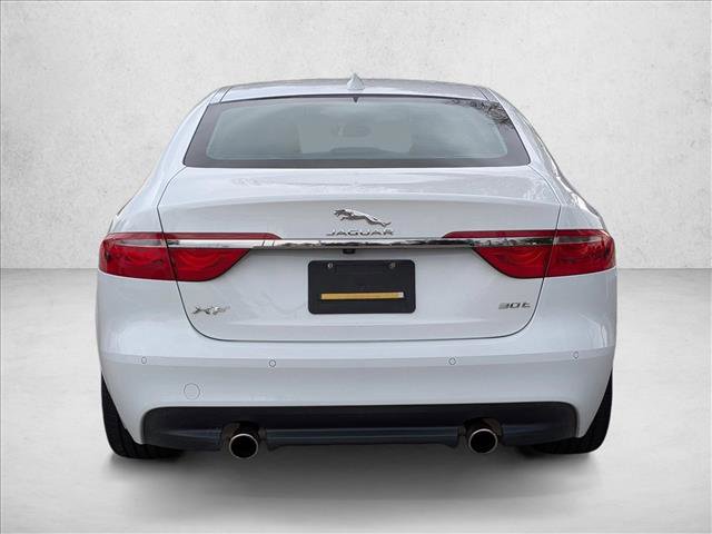 Used 2019 Jaguar XF Prestige image 6