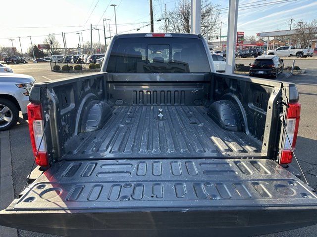 Used 2017 Ford F350 Lariat image 7