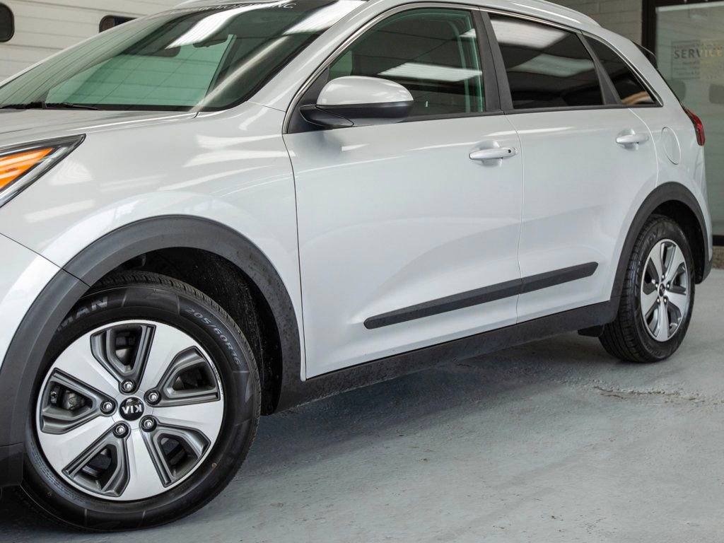 Used 2019 Kia Niro LX FWD image 12