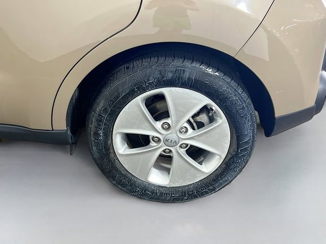 Used 2015 Kia Soul FWD image 24
