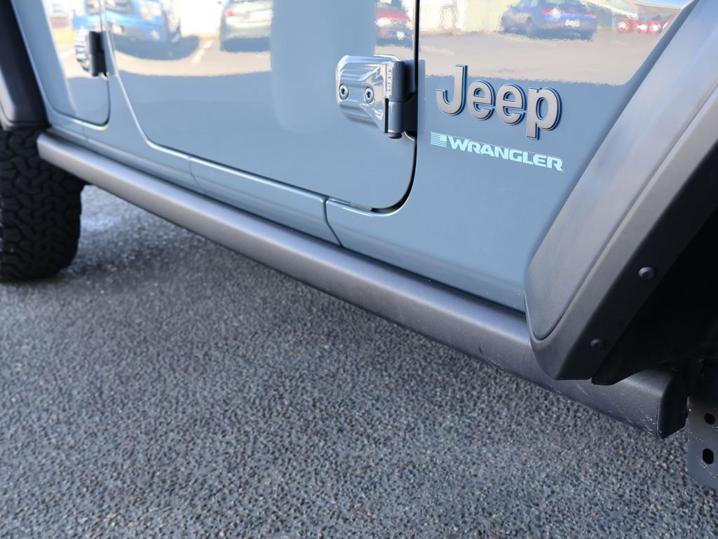 Used 2024 Jeep Wrangler Unlimited Rubicon 4xe AWD/4WD image 40