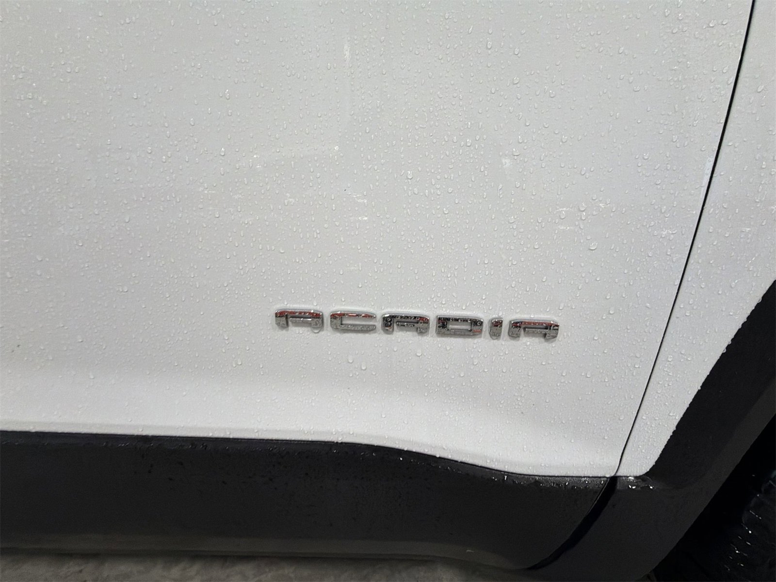 Used 2023 GMC Acadia SLT image 31