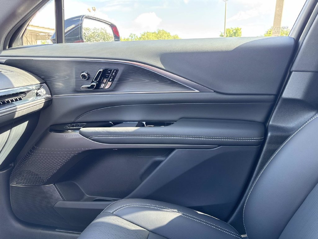 New 2026 Cadillac Lyriq Luxury RWD image 22