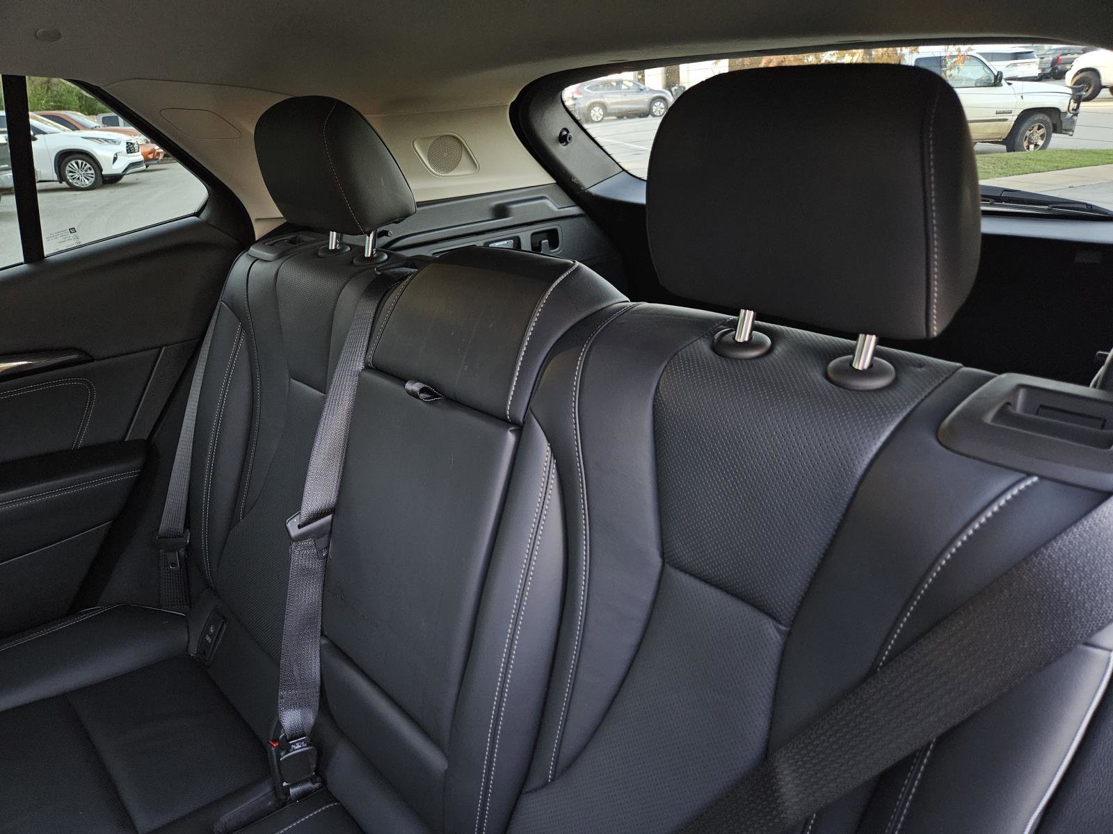 Used 2023 Buick Envision Essence image 29