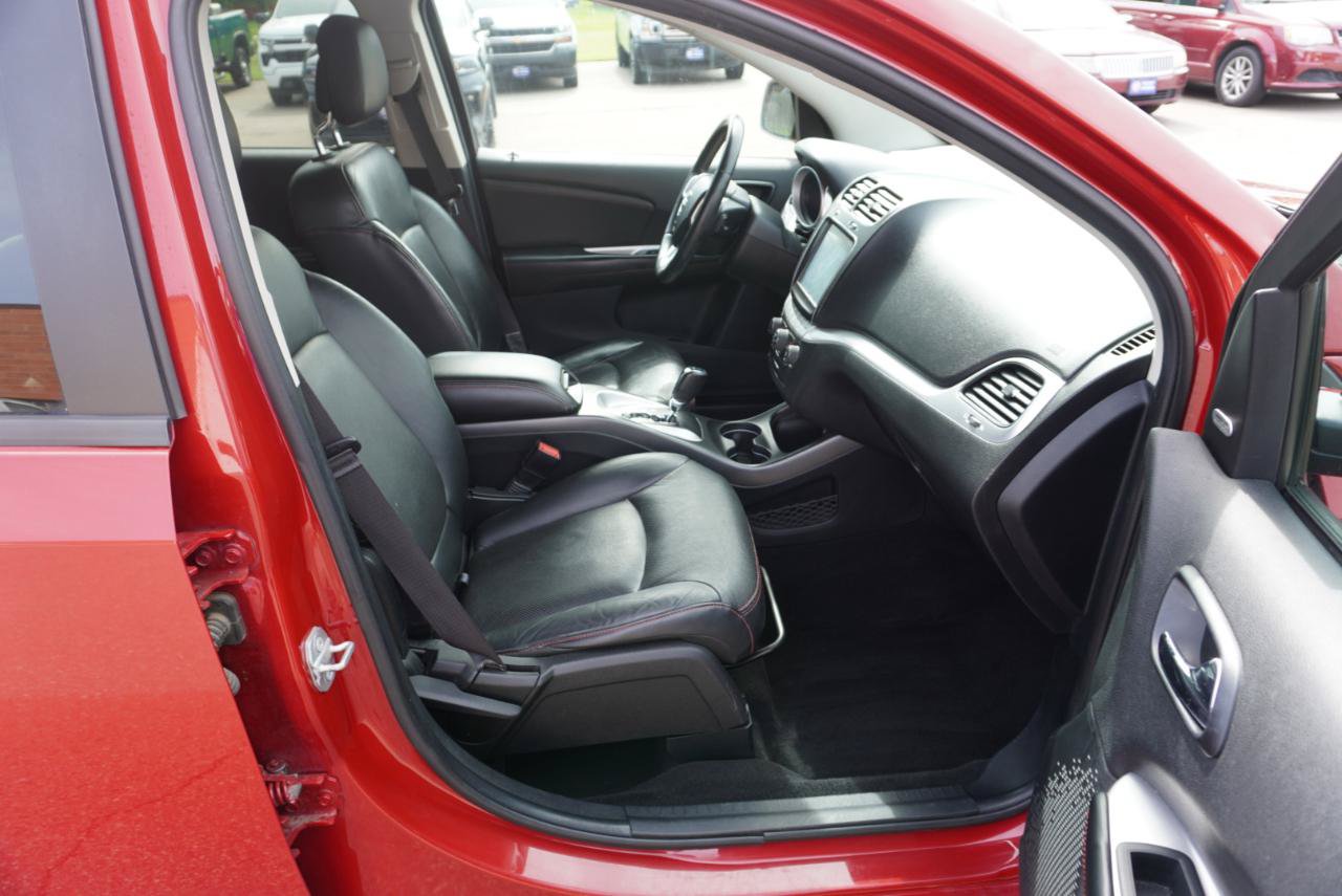 Used 2015 Dodge Journey R/T w/ Flexible Seating Group AWD/4WD image 18