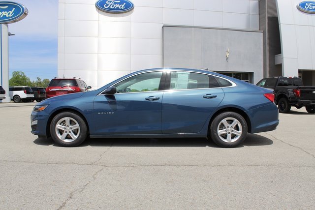 Used 2024 Chevrolet Malibu LS w/ Driver Confidence Package FWD image 2