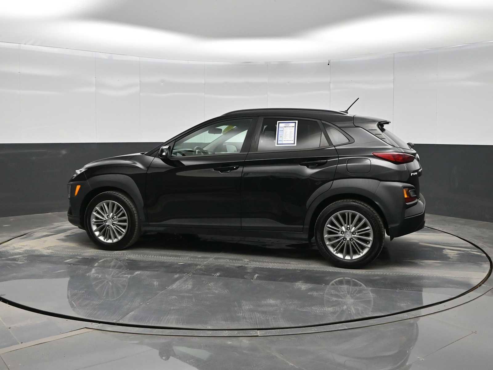 Used 2018 Hyundai Kona SEL image 5