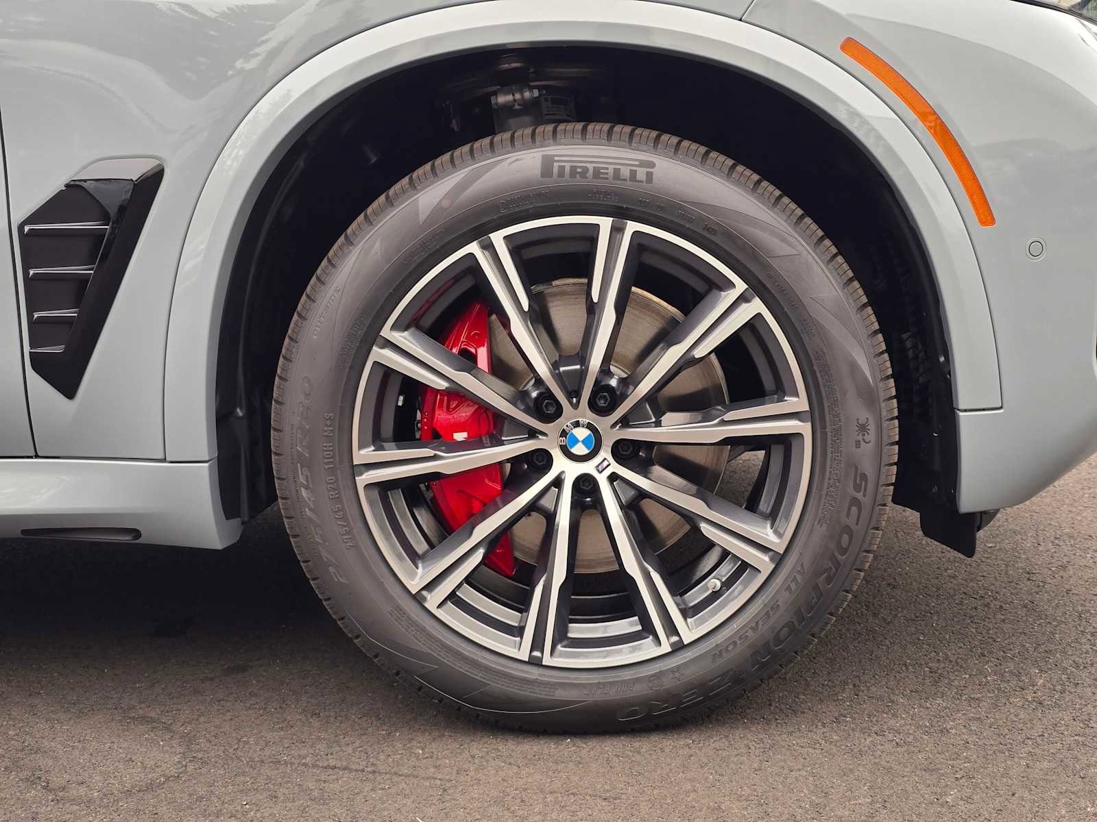 New 2026 BMW X5 xDrive40i w/ M Sport Package image 9