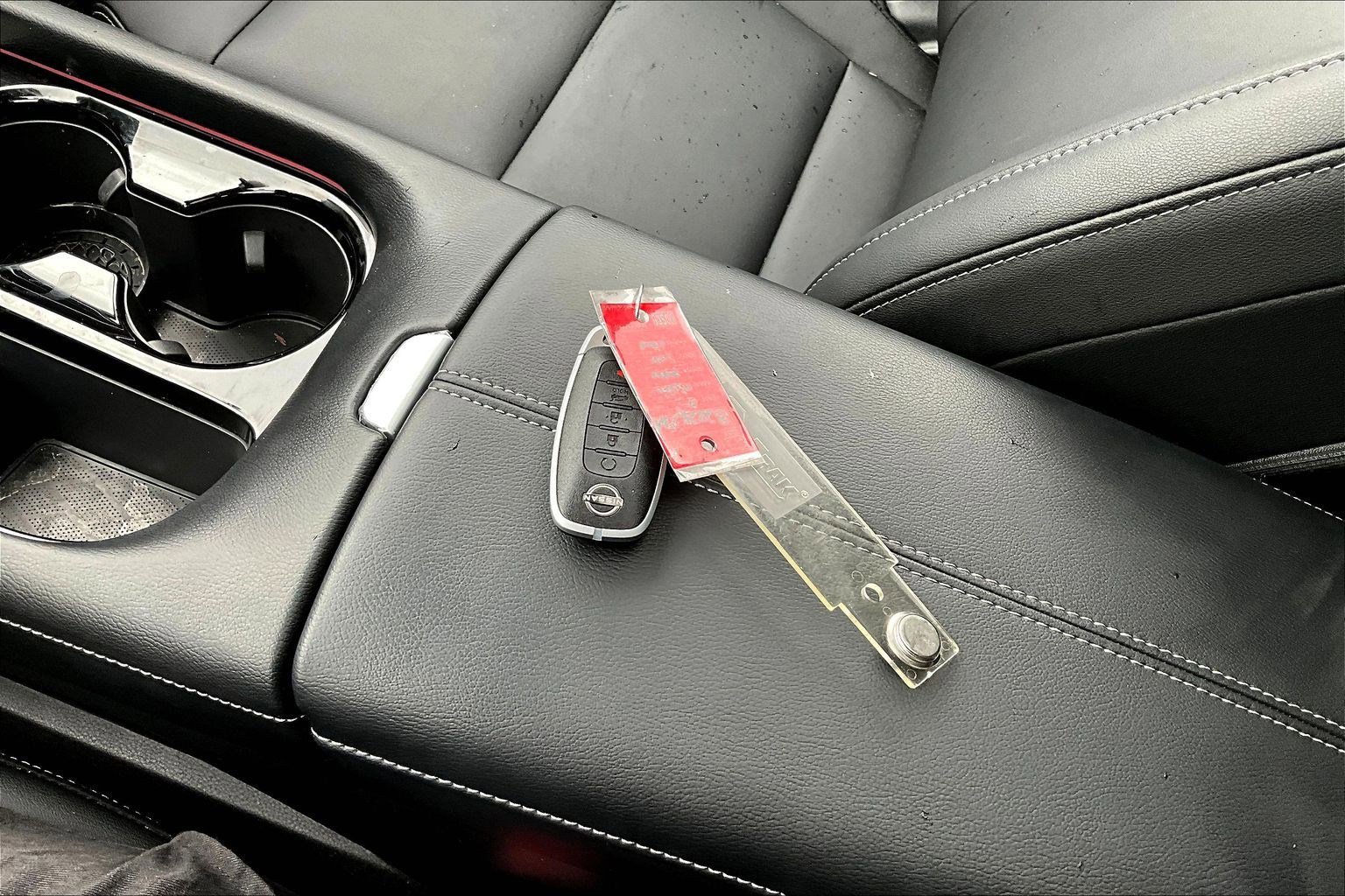 Used 2025 Nissan Murano SL image 36