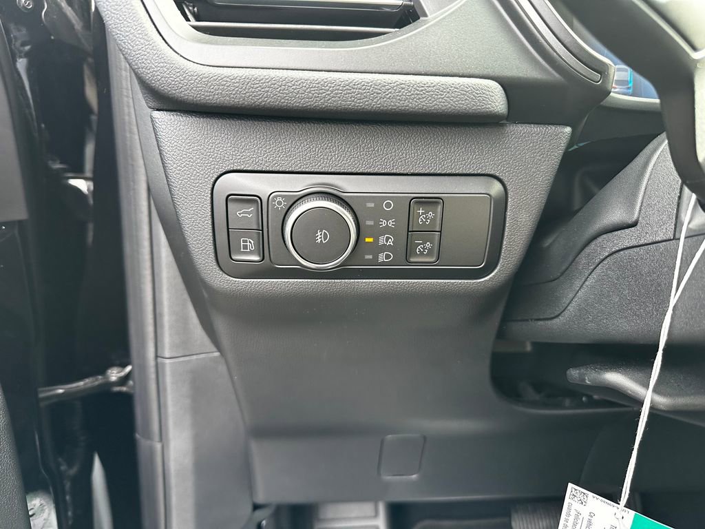 Used 2023 Ford Escape SE image 56