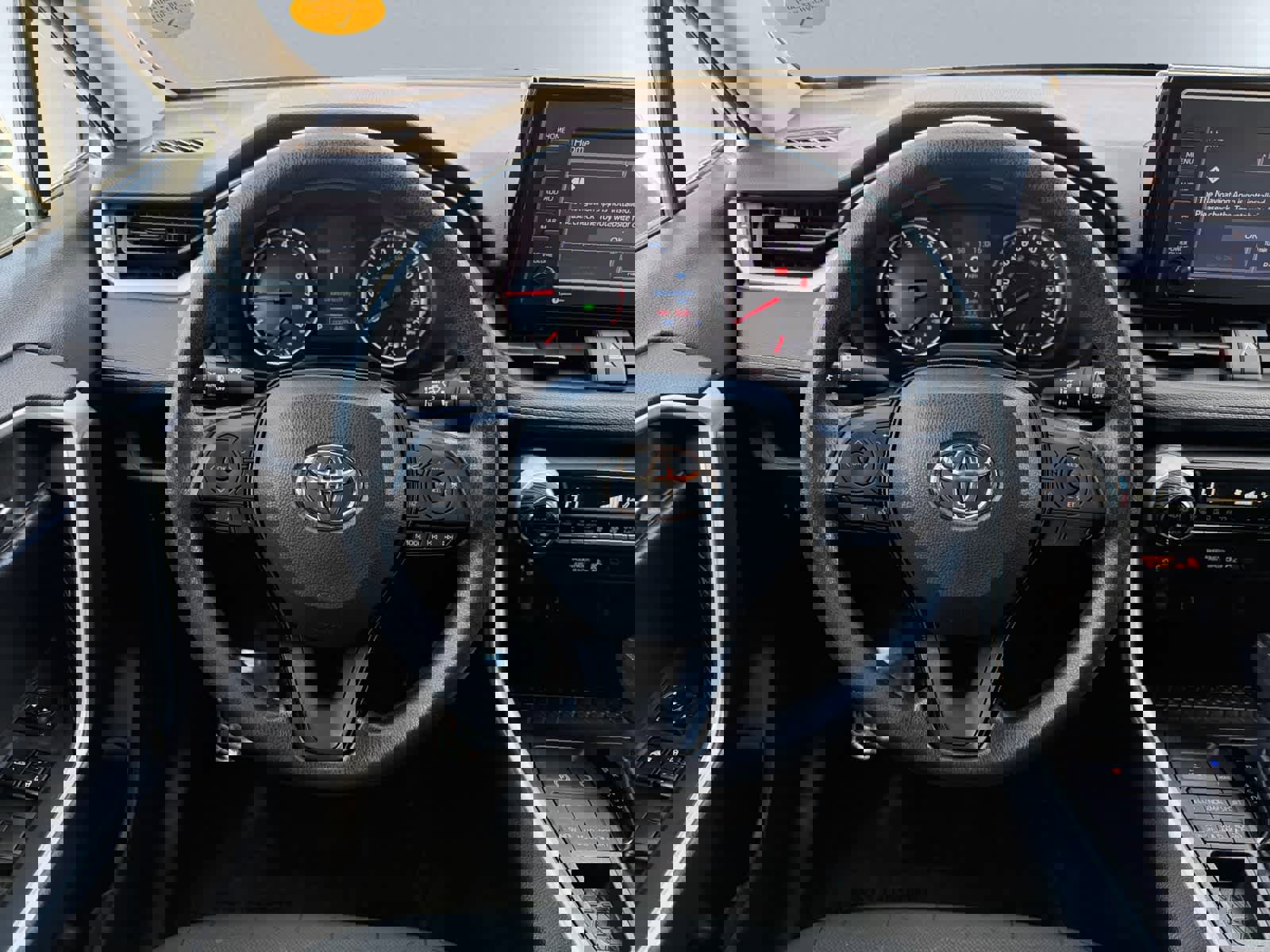 Used 2021 Toyota RAV4 XLE image 17