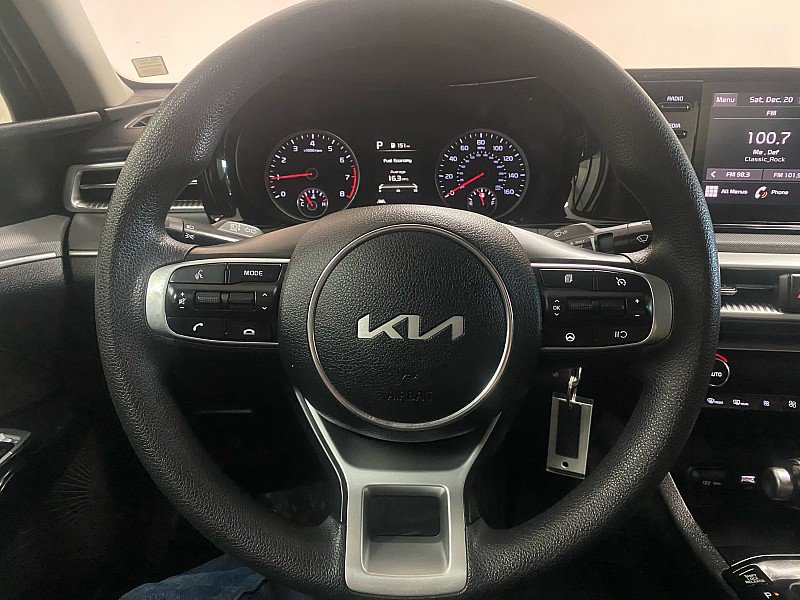 Used 2022 Kia K5 LX image 17
