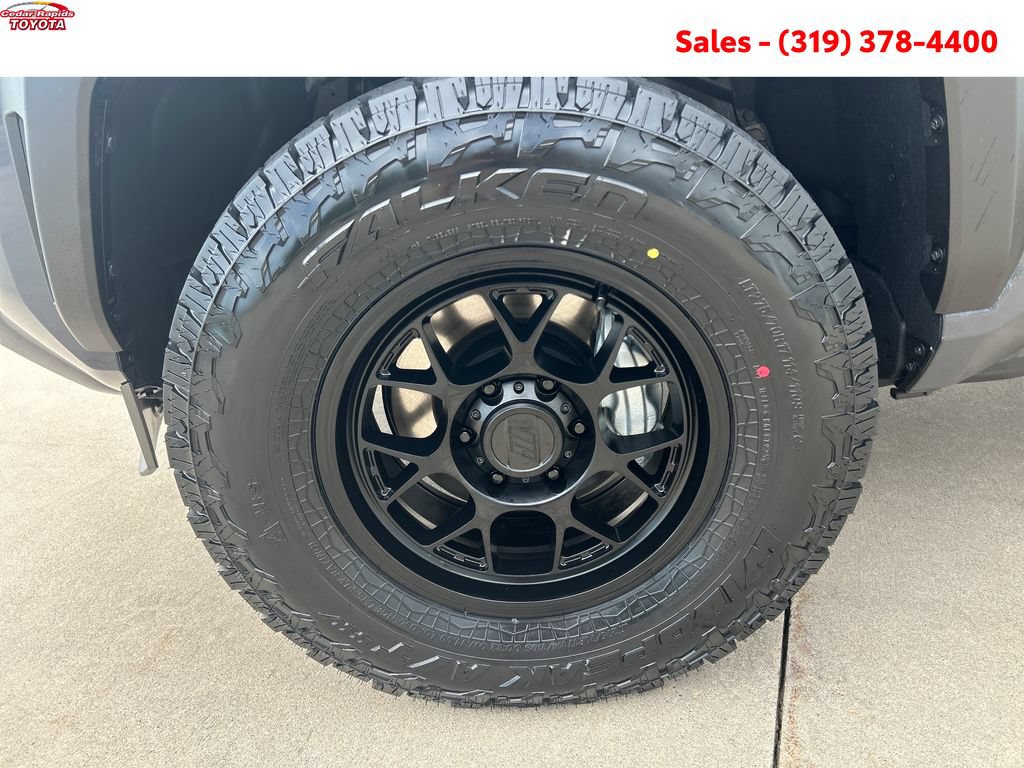 New 2026 Toyota 4Runner SR5 AWD/4WD image 21
