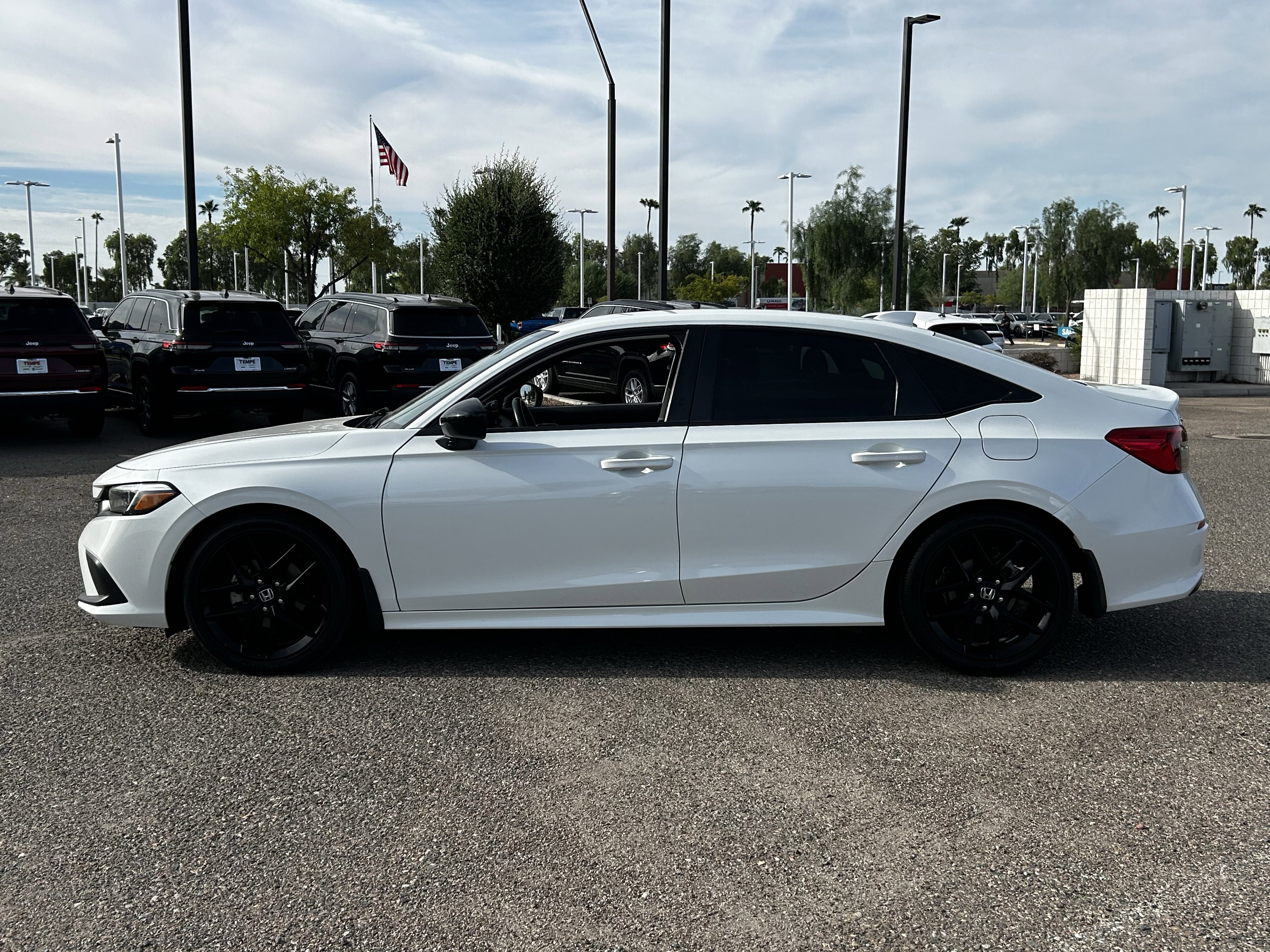 Used 2022 Honda Civic Sport image 3
