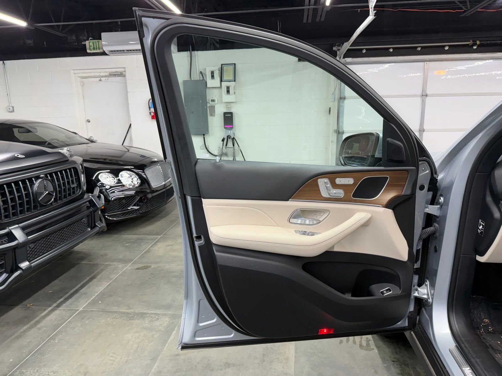 Used 2024 Mercedes-Benz GLE 350 4MATIC image 21