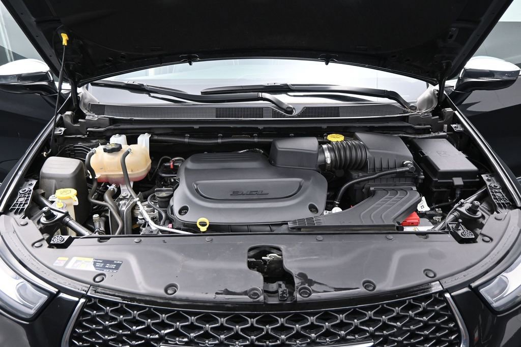 Used 2023 Chrysler Pacifica Limited FWD image 29