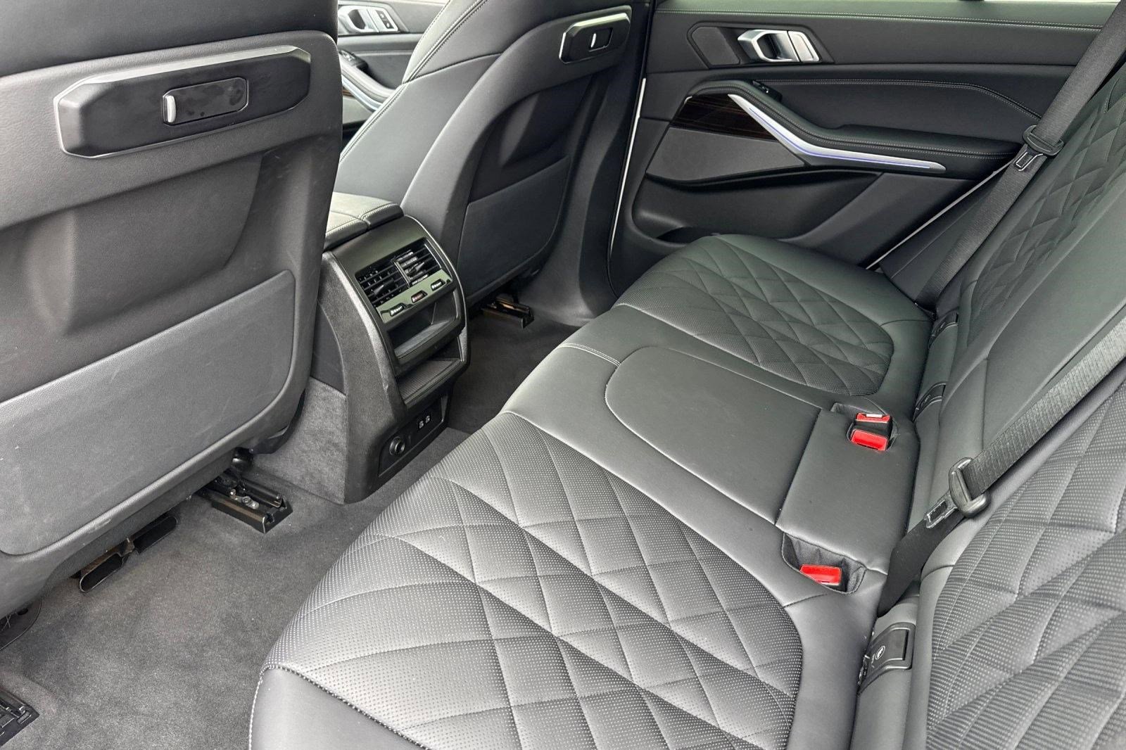 Used 2025 BMW X5 xDrive40i image 15