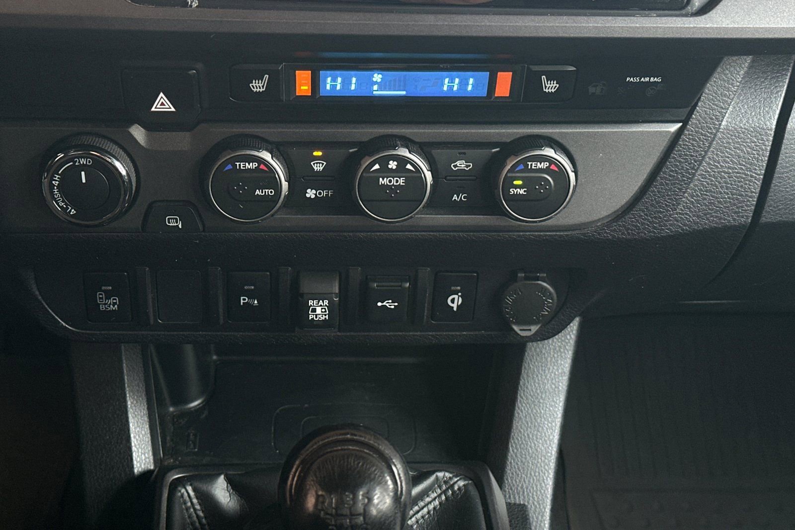 Used 2022 Toyota Tacoma TRD Sport w/ TRD Premium Sport Package image 26