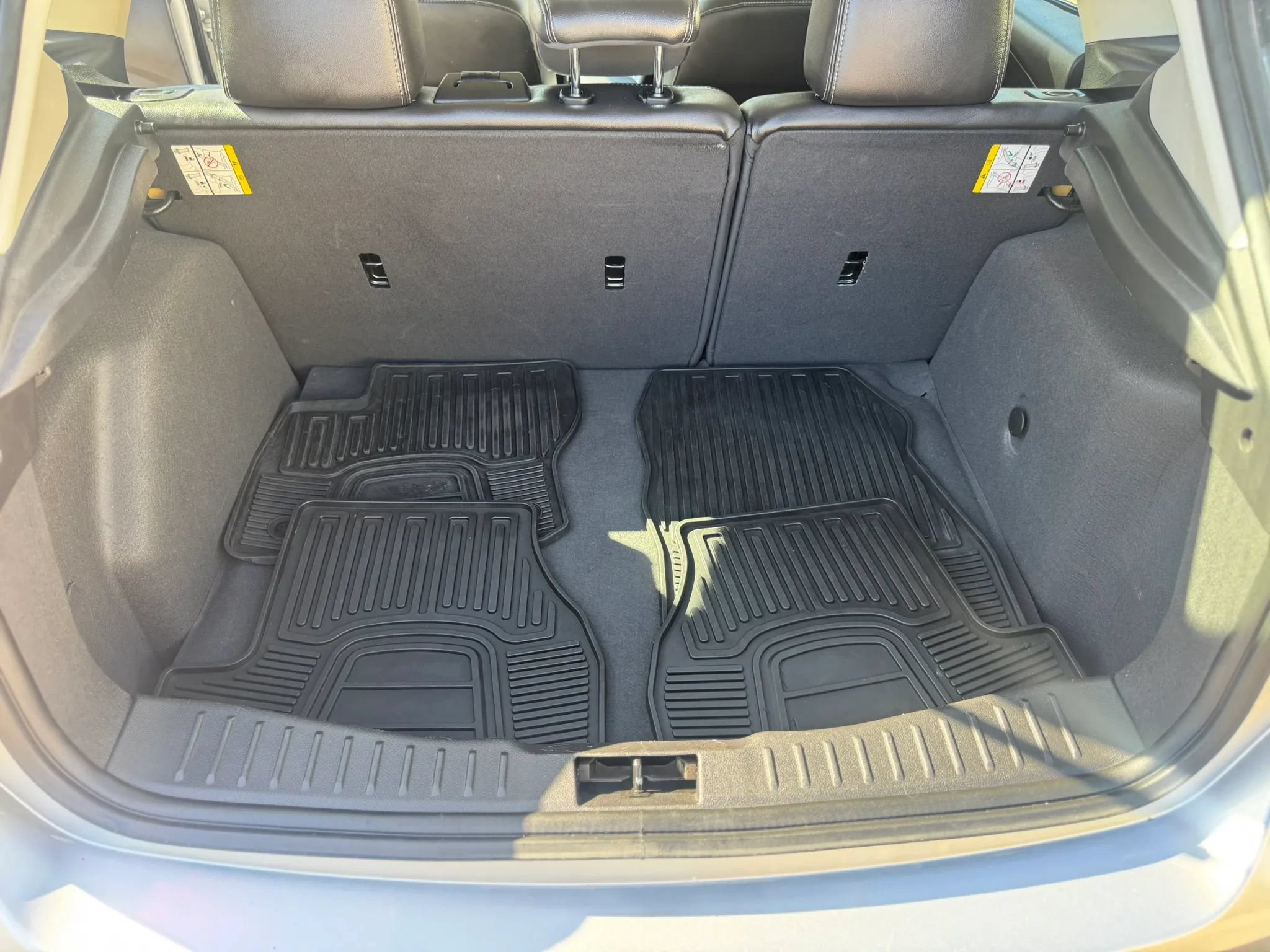 Used 2014 Ford Focus SE w/ Equipment Group 201A FWD image 15