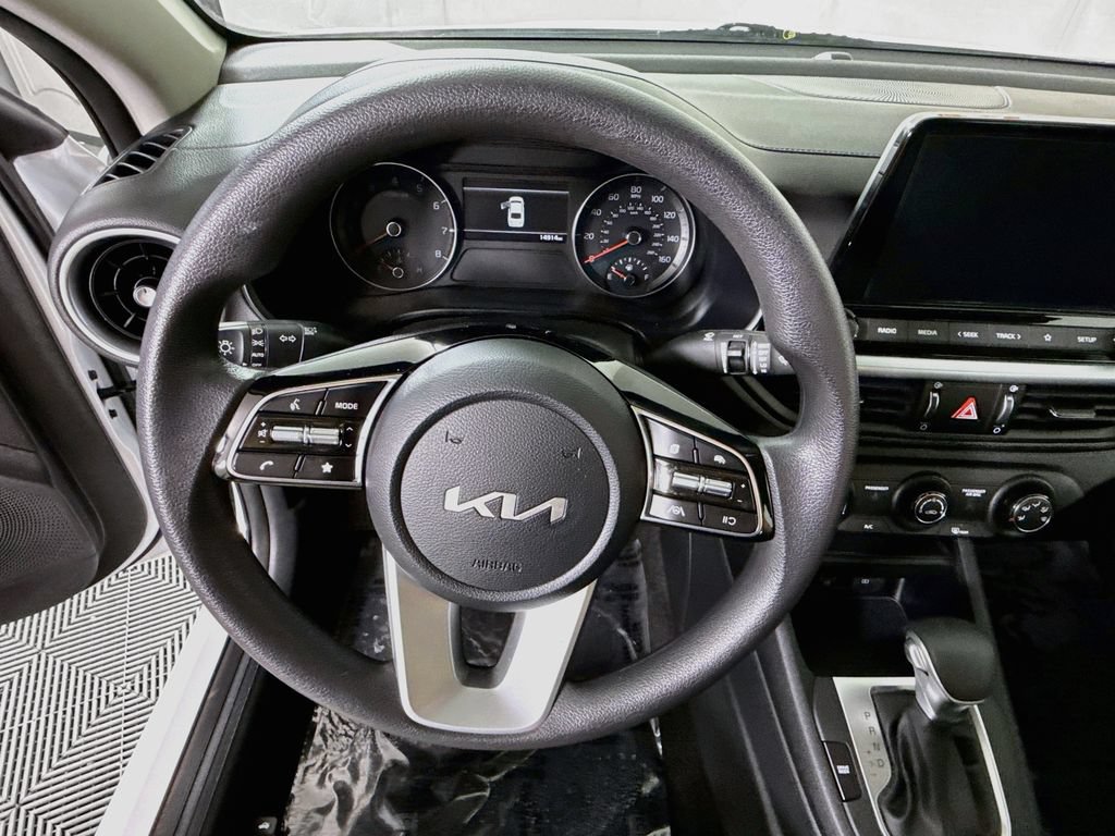 Certified 2024 Kia Forte LXS w/ LXS Technology Package FWD image 19