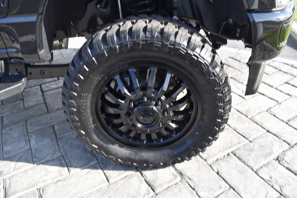 Used 2025 Ford F350 Lariat w/ FX4 Off-Road Package image 4