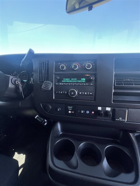 Used 2024 GMC Savana 3500 w/ Power Convenience Package RWD image 8