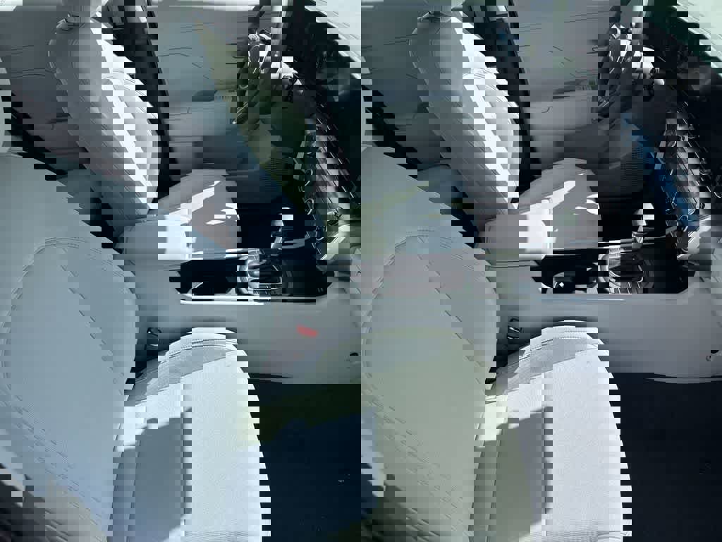 New 2025 Hyundai Kona SE image 21