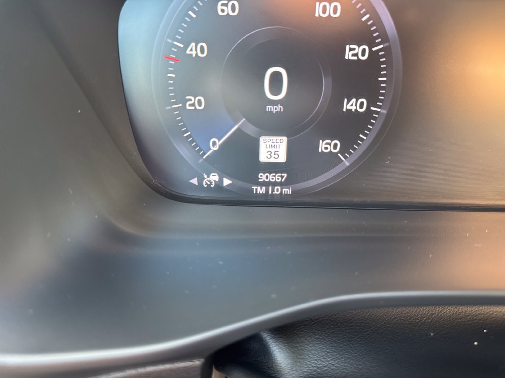 Used 2021 Volvo XC40 T5 Momentum w/ Premium Package AWD/4WD image 20