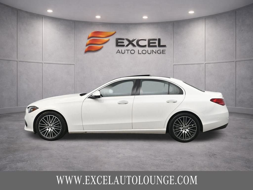 Used 2024 Mercedes-Benz C 300 4MATIC Sedan image 3