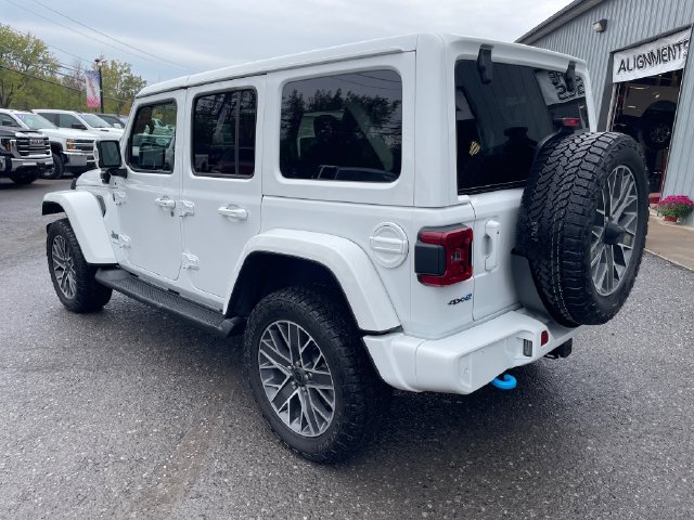 Used 2024 Jeep Wrangler High Altitude AWD/4WD image 5