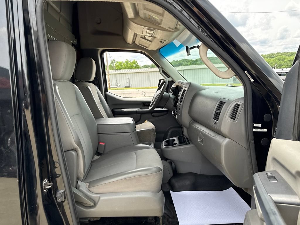 Used 2013 Nissan NV 2500 SV w/ Side Curtain Airbag Pkg RWD image 34