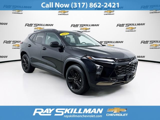 Used 2025 Chevrolet Trax ACTIV w/ Driver Confidence Package FWD image 1