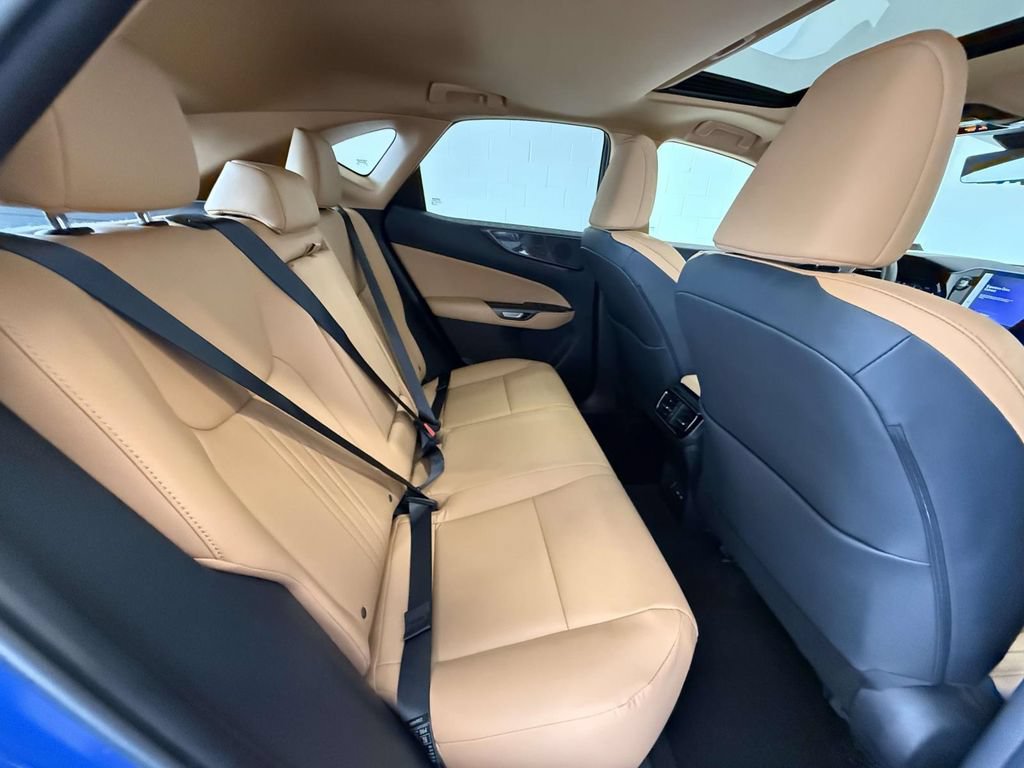 Used 2024 Lexus NX 350 AWD image 16