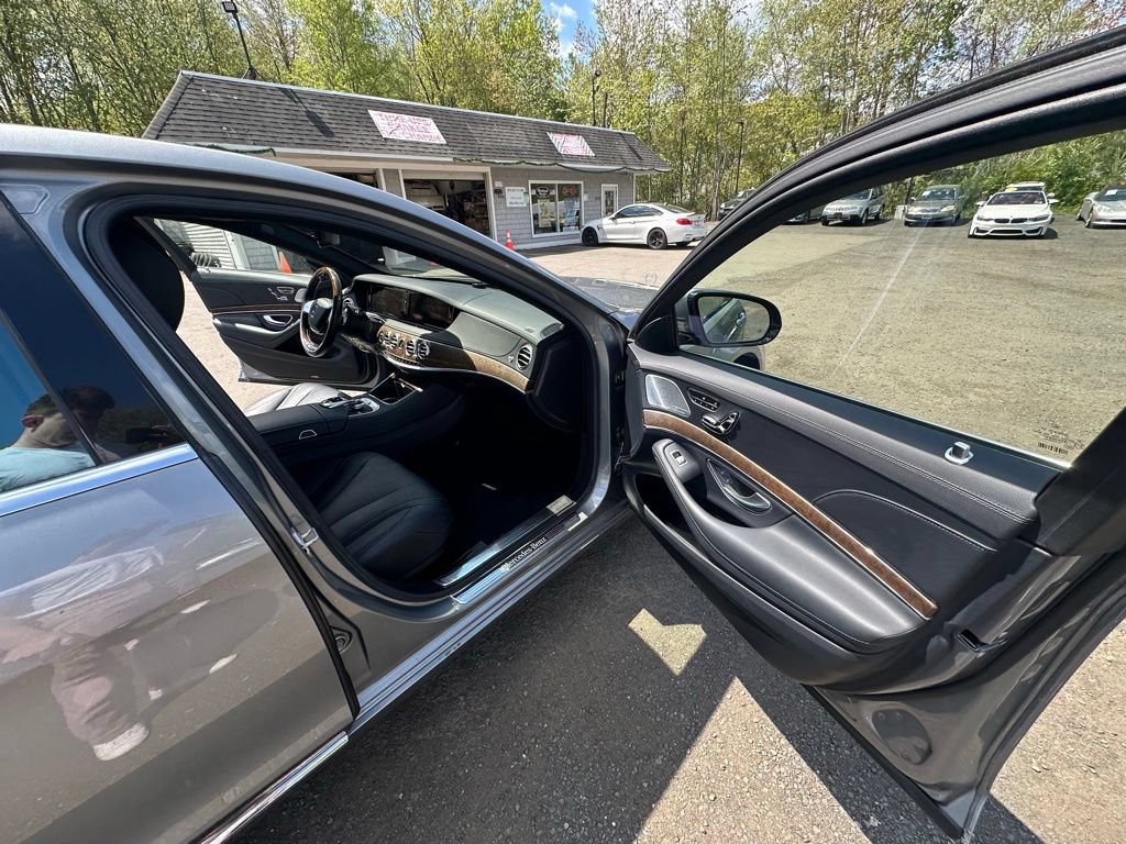 Used 2015 Mercedes-Benz S 550 4MATIC Sedan image 18