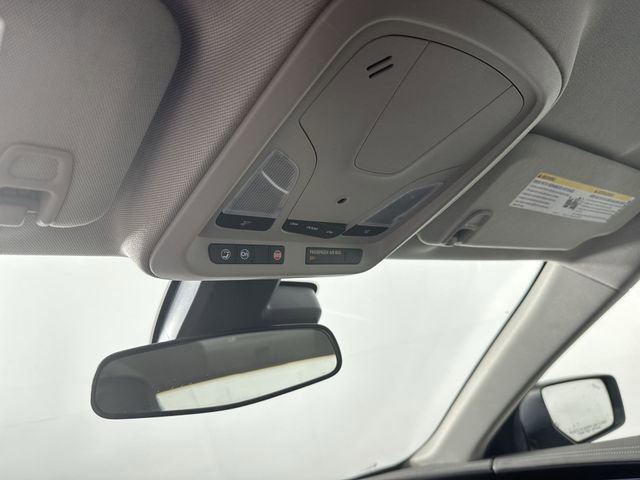 Used 2015 Chevrolet Impala LTZ FWD image 9